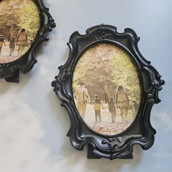 Black Ornate Picture Frames Set Of Two Halloween Gothic Black Ornate Oval Frame - Picture 3 of 12